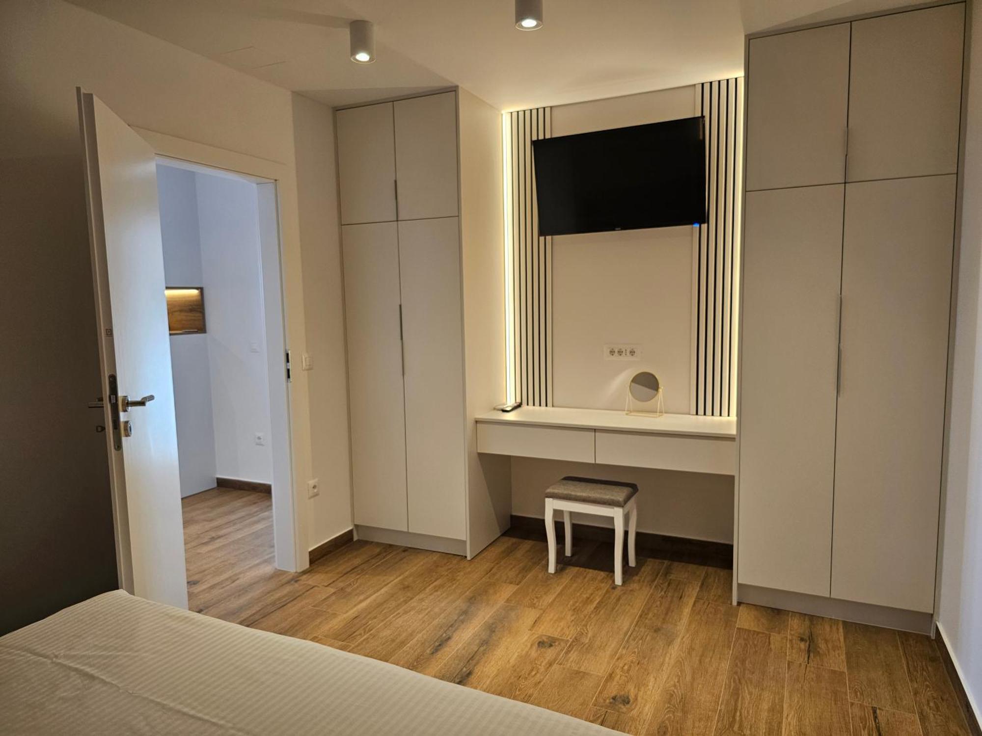 Apartmani Sole Makarska Zewnętrze zdjęcie